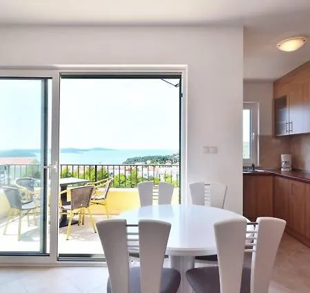 Royale With Shared Pool Apartment Hvar Town