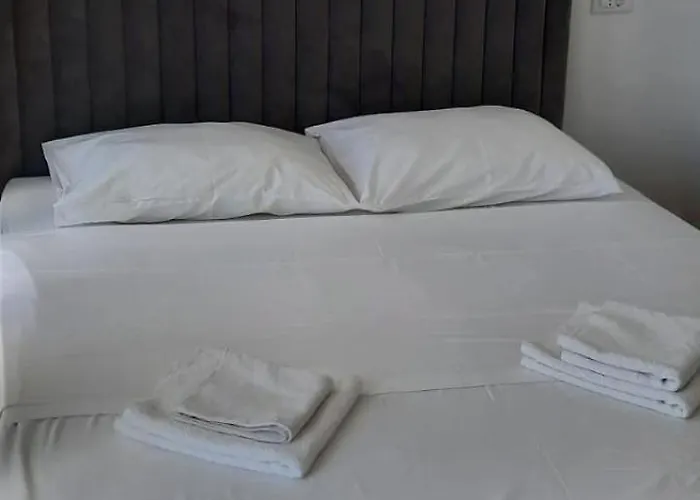 Royale With Shared Pool 아파트 *