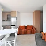 Royale With Shared Pool Lejlighed *