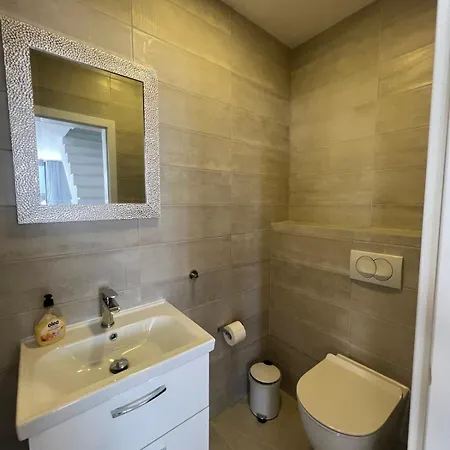 Royale With Shared Pool 公寓 *