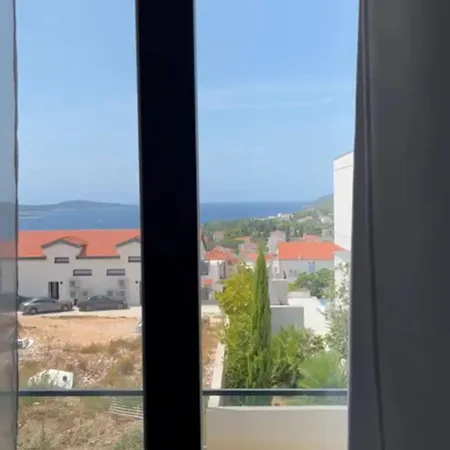 Apartment Royale With Shared Pool *