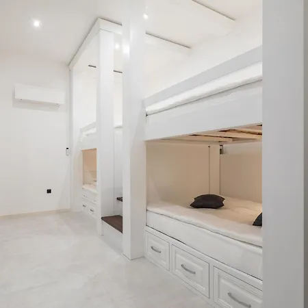 Royale With Shared Pool *
