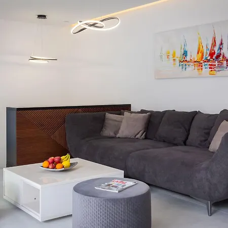 Apartment Royale With Shared Pool Hvar Town