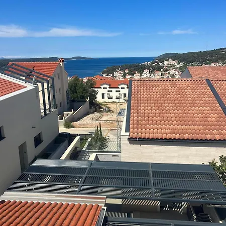 Apartment Royale With Shared Pool Hvar Town