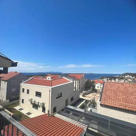 Royale With Shared Pool * Hvar Town