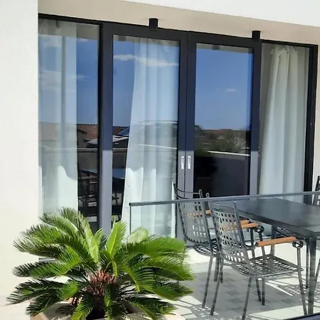 Royale With Shared Pool 公寓 赫瓦尔