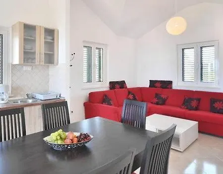 Royale With Shared Pool