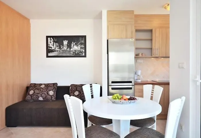 Royale With Shared Pool * Хвар