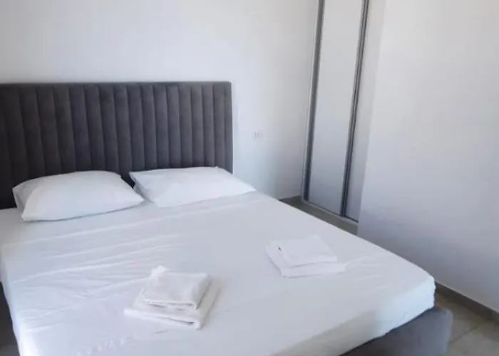 Royale With Shared Pool *