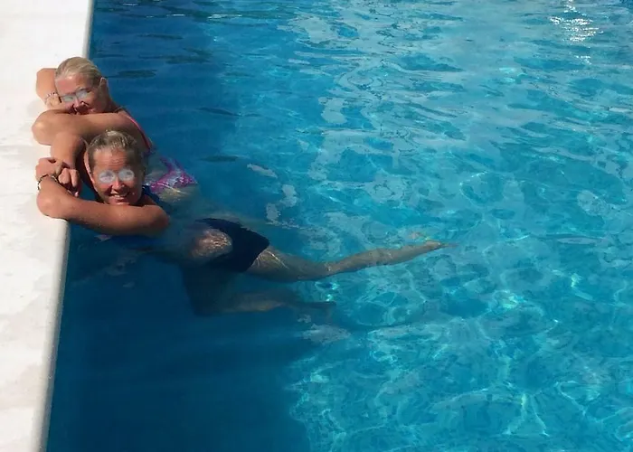 Royale With Shared Pool Апартаменты *