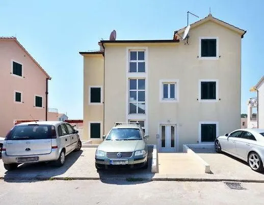 Royale With Shared Pool * Хвар