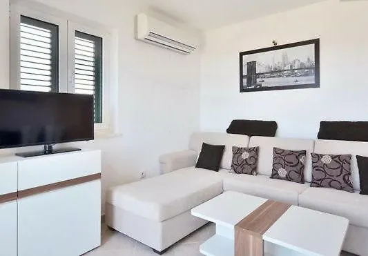 Royale With Shared Pool