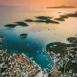 Apartamento Royale With Shared Pool Hvar Town