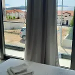 Royale With Shared Pool Apartamento