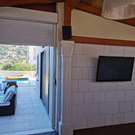 شقة Royale With Shared Pool *