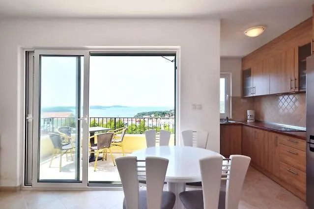 Royale With Shared Pool Apartment Hvar Town