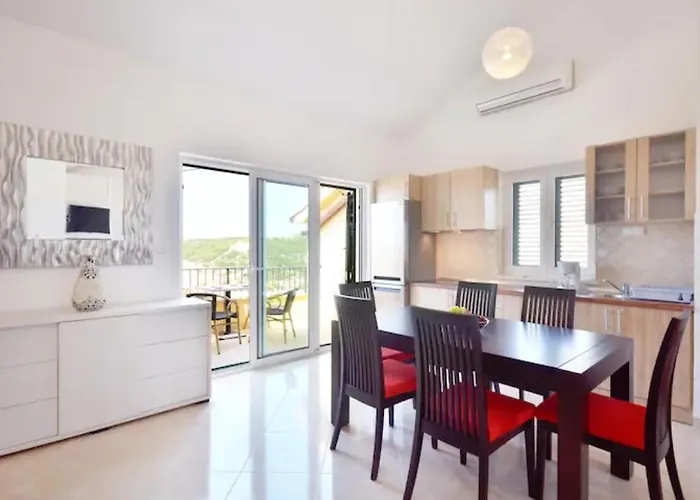 Apartment Royale With Shared Pool Hvar Town