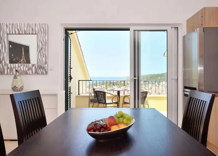 Apartment Royale With Shared Pool *