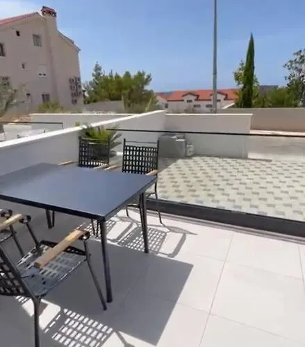 Royale With Shared Pool * Hvar Town