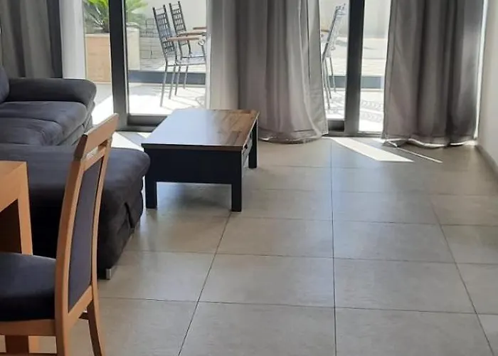 Royale With Shared Pool